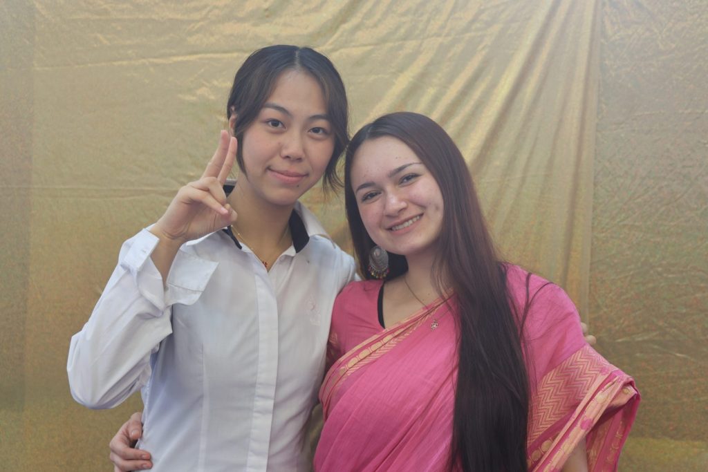 Airi and Hatomi enjoying cultures day